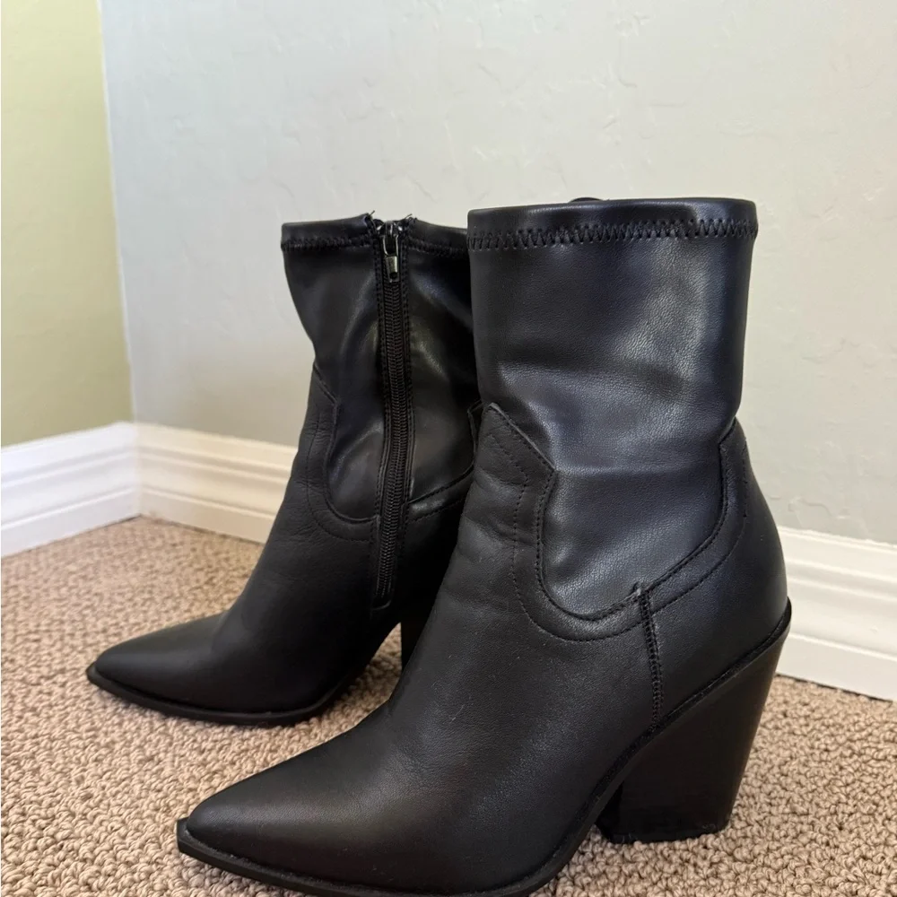 Steve Madden Black Heeled Boots - Picture 4 of 4